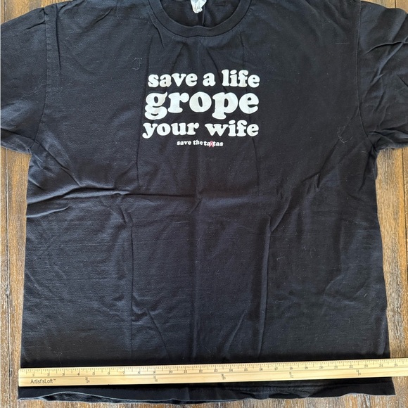 Breast Cancer Awareness Men “Save a Life Grope Your Wife” Black T-Shirt Size XL - Picture 4 of 8